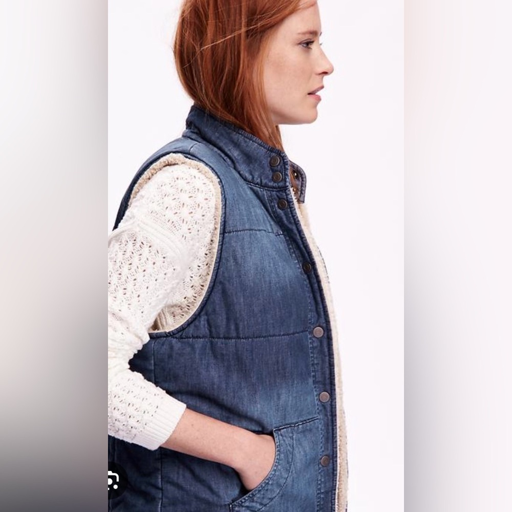 Old Navy Sherpa-Lined Denim Vest. - Picture 2 of 9